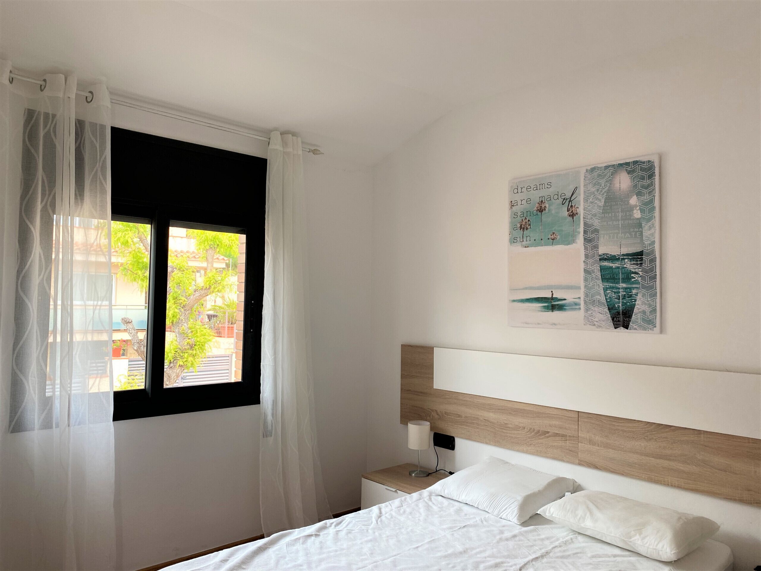 4 bedrooms, in-room safe, iron/ironing board, free WiFi