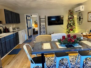 Dining - Country Escape Next DOOR Rental - Sleeps 6 - Stay upstairs in the trees  (Chesapeake)