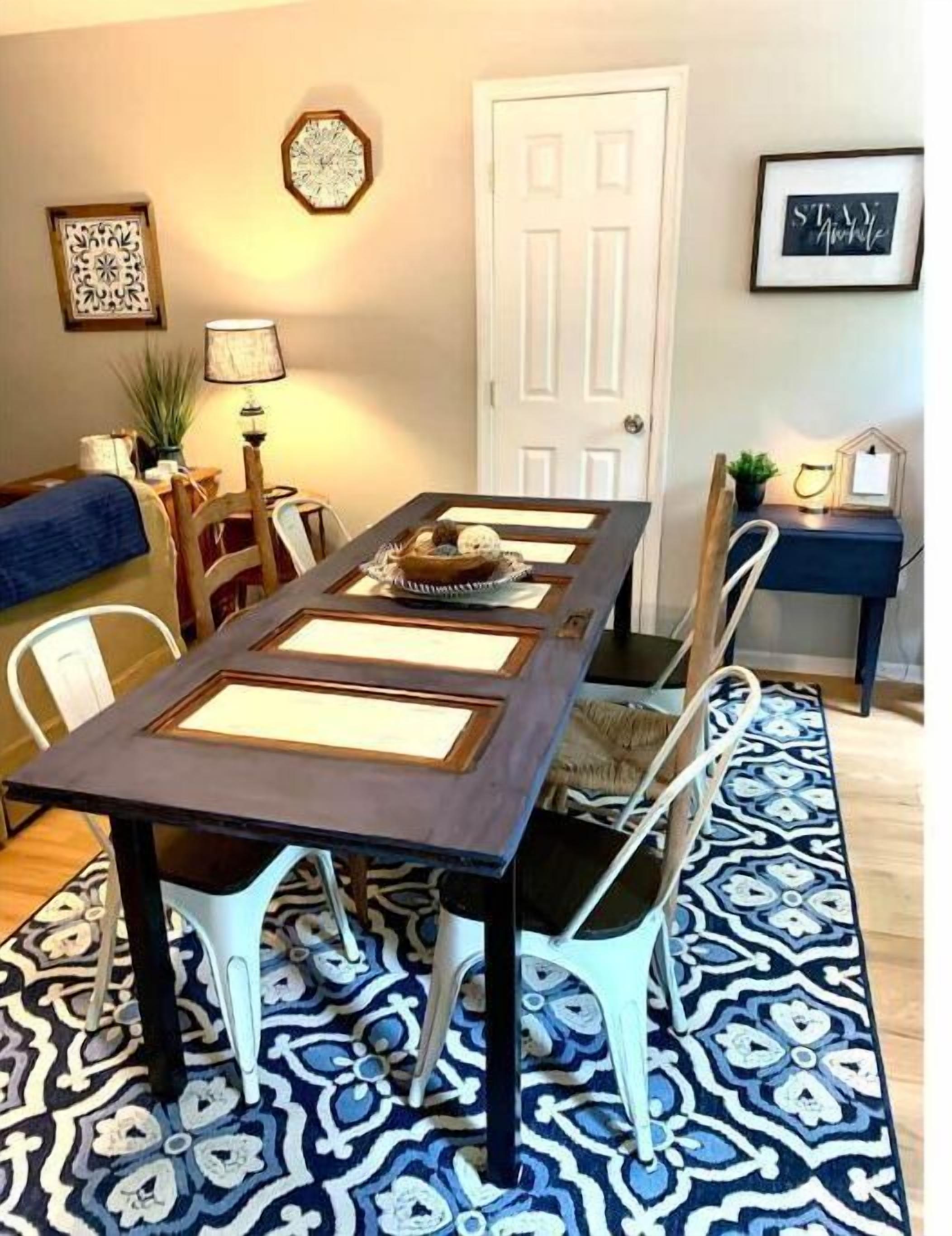 Country Escape Next DOOR Rental - Sleeps 6 - Stay upstairs in the trees 