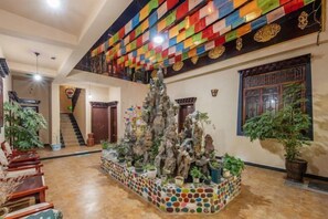 Interior - Shangri-La Near Ancient Building Inn (Shangri-La)