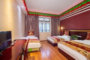 Room - Shangri-La Near Ancient Building Inn (Shangri-La)