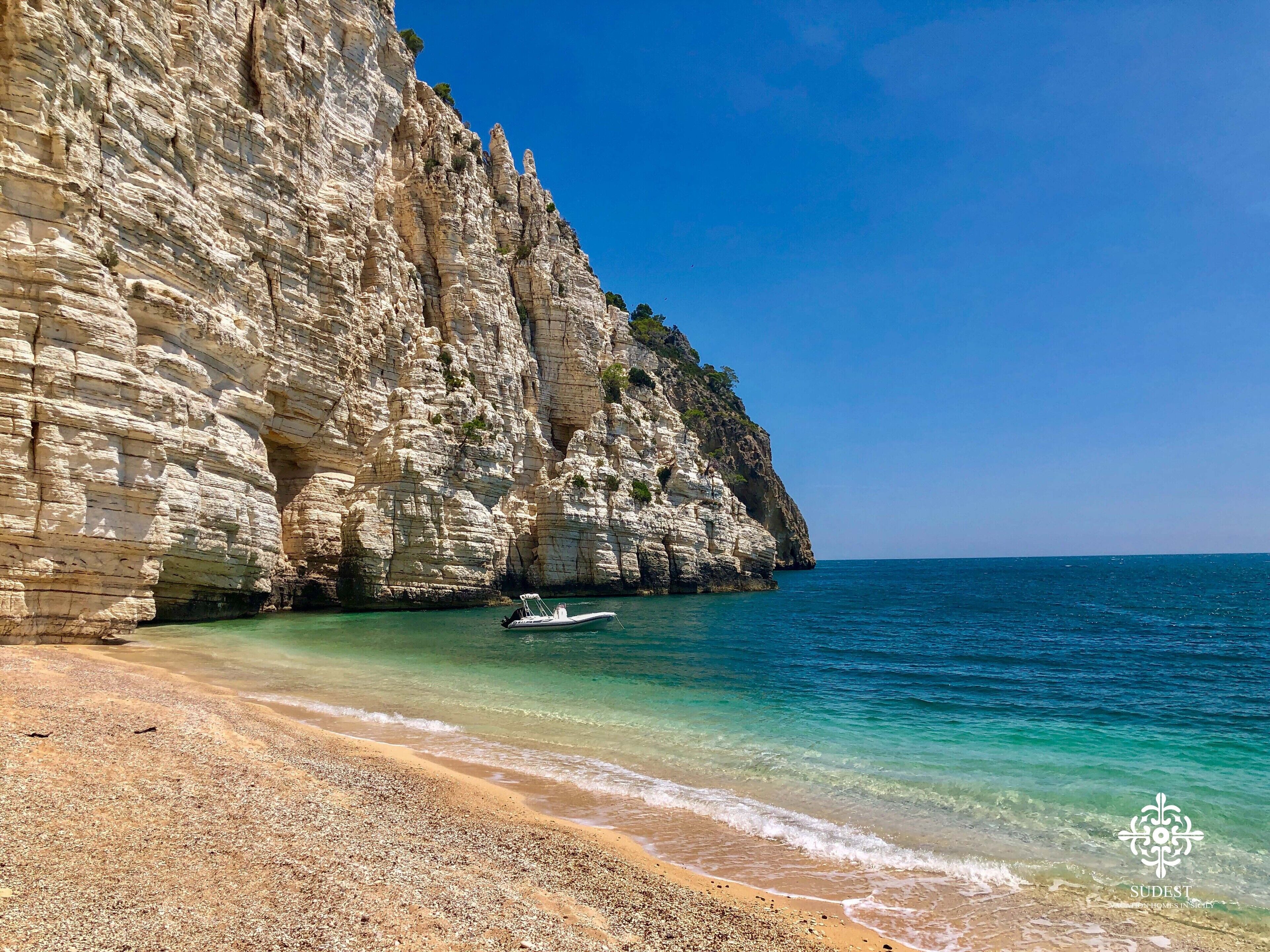 تفاصيل الفندق من الخارج