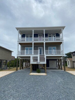 Exterior - DreamWaver - Beautiful new home w/ pool steps from the beach! (Oak Island)