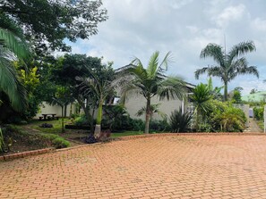 Exterior - Las Palmas Guest House  (Harare)