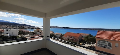 3 Zimmer Wohnung Neubau 100 Meter zum Strand