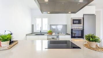 Fridge, microwave, oven, dishwasher