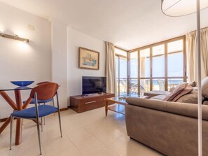 TV - Rosalía by Interhome (Torredembarra)