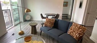 Top Floor Apartment Downtown