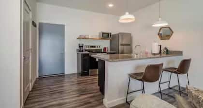 Top Floor Apartment Downtown