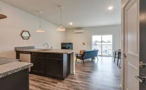 Top Floor Apartment Downtown