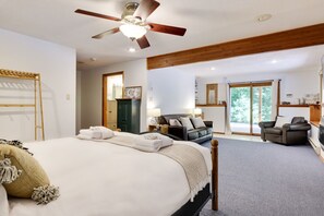 5 habitaciones, tabla de planchar con plancha y cuna de viaje