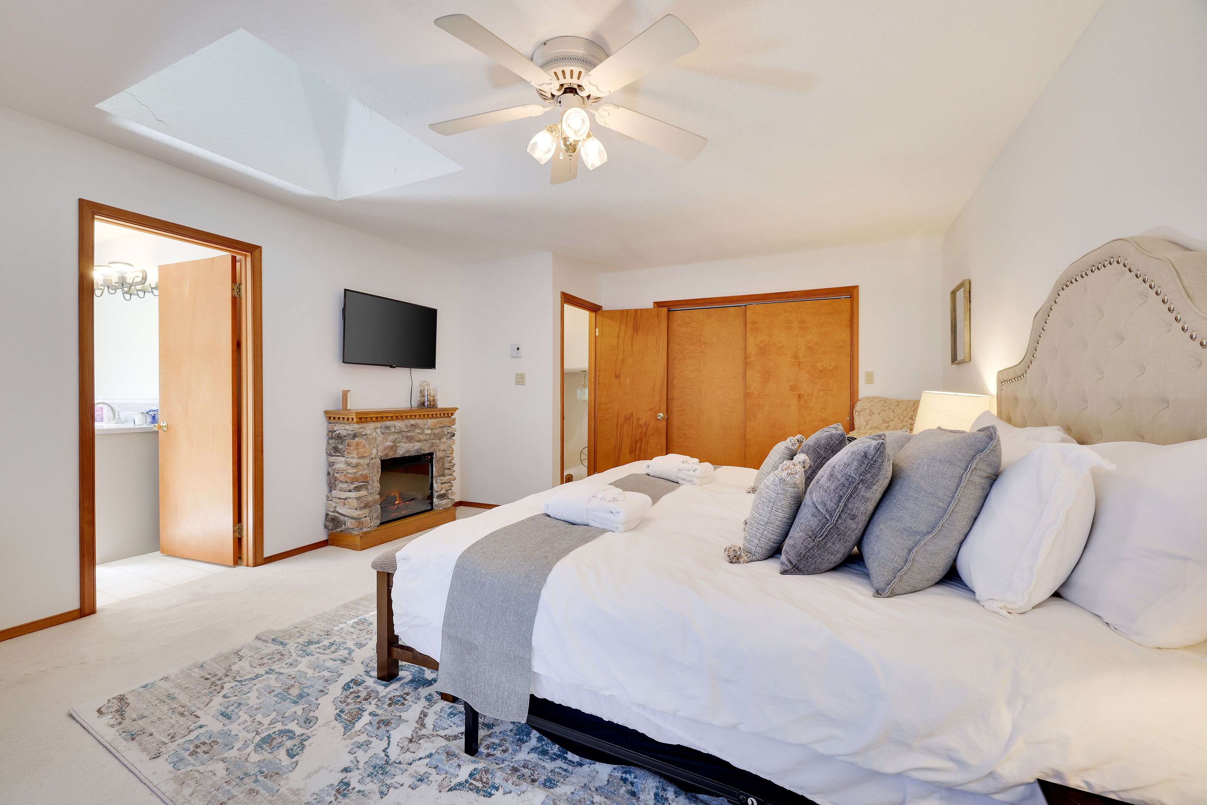 5 bedrooms, iron/ironing board, travel cot, free WiFi