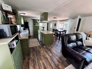 Living area - NEW LIST - Canoe 22 is a Cozy 3-bedroom cabin w/Hot Tub with Lake views. (Cookson)