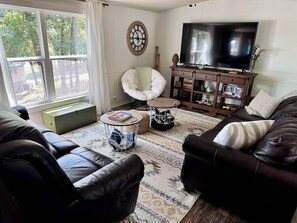 Living area - NEW LIST - Canoe 22 is a Cozy 3-bedroom cabin w/Hot Tub with Lake views. (Cookson)