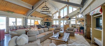 Cora Home w/ Mountain Views - Fishing On-Site!