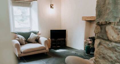 Cute and cosy 2 bed cottage in beautiful Solva