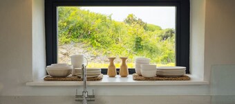 Bridgend Cottage · Cliff-top Cottage on Coast Path w/Panoramic Views