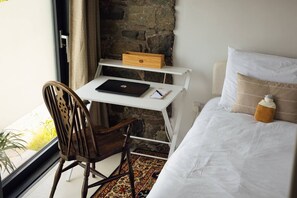 2 chambres, bureau, lit parapluie, Wi-Fi