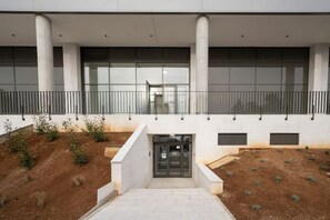 Exterior detail - Mannequin: Close to the beach and pool, parking provided (Rijeka)