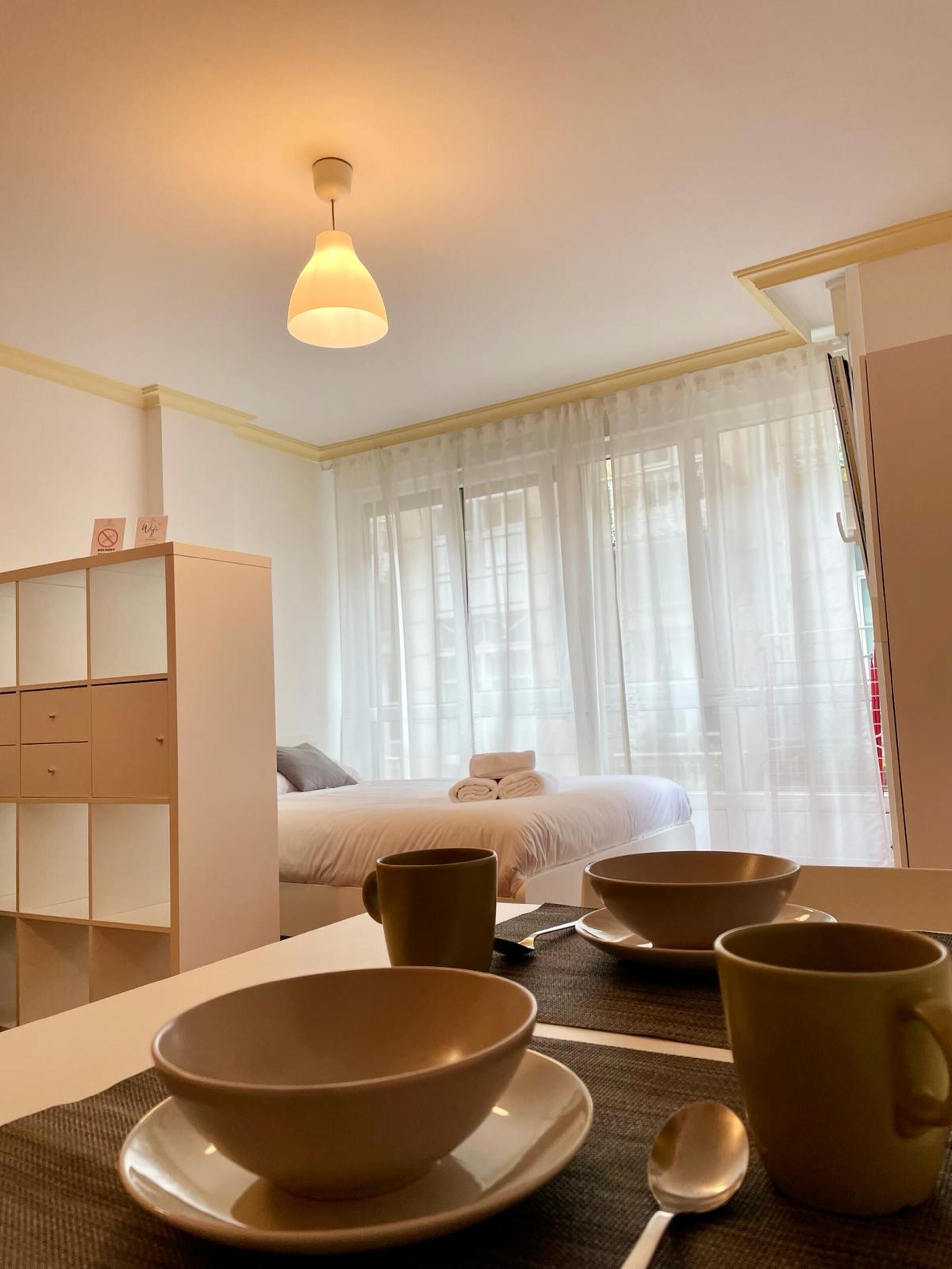 Estudi estàndard | Roba de llit d'alta qualitat, cobrellits i decoració individual 