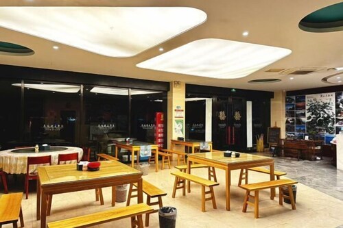 Xingyu Theme Hotel (Huangshan Scenic Area)