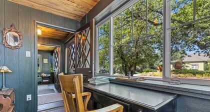 House of Mint - Down Town FLG w/ Hot Tub! Sleeps 12