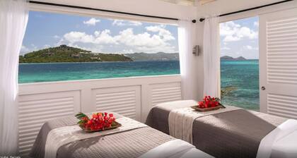 Secure Booking Beachfront Ritz 3 Bedroom Property Concierge Services Included