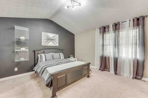 2 habitaciones, tabla de planchar con plancha y wifi gratis 