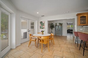 Dining - The Mangos Beach House - Sleeps 26 (Bradenton)