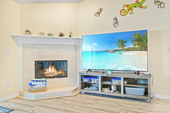 Interior - SaltyLux16 Heated Saltwater Pool/Near Beach/Island (Clearwater)