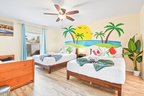 3 bedrooms, iron/ironing board, free WiFi, bed sheets - SaltyLux16 Heated Saltwater Pool/Near Beach/Island (Clearwater)