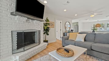 智能电视、书、打印机