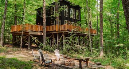 Puumaja-Ylellinen-Oma kylpyhuone-Sidney Nook Treehouse