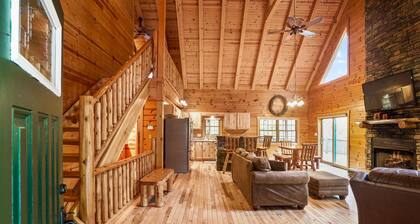 Sieri Glen Cabin | Hocking Hills
