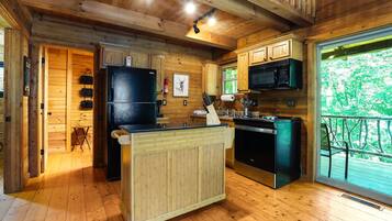 Frigorífic, microones, forn i placa de cuina