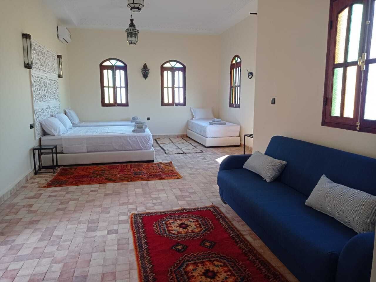 Suite Familiale, vue montagne | Décoration personnalisée, ameublement personnalisé, bureau