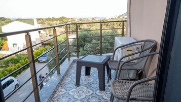 102-DOLUNGAZ | Vistas del balcón