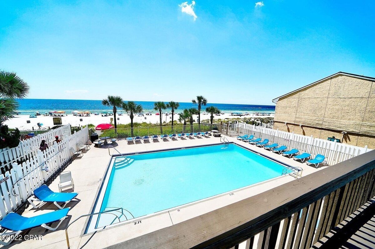 Beach Haven-Pets/11 Pools/Pickleball/Mini-Golf/Walk to Beach!