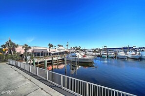 Marina - Beach Haven-Pets/11 Pools/Pickleball/Mini-Golf/Walk to Beach! (Panama City Beach)