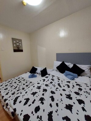 1 camera, Wi-Fi, lenzuola