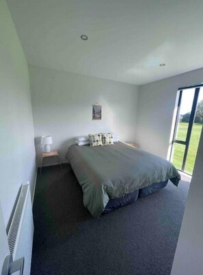 4 bedrooms