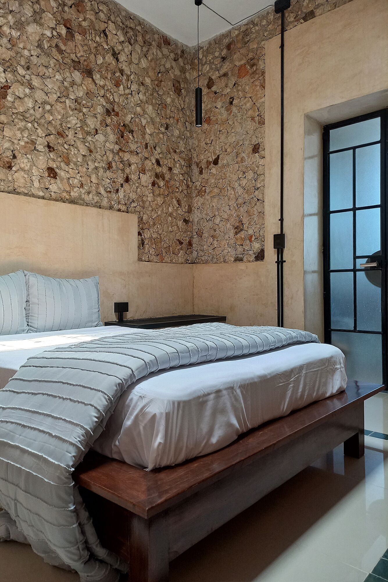 1 bedroom, travel cot, WiFi, bed sheets