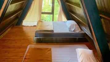 4 habitaciones, escritorio, wifi y ropa de cama