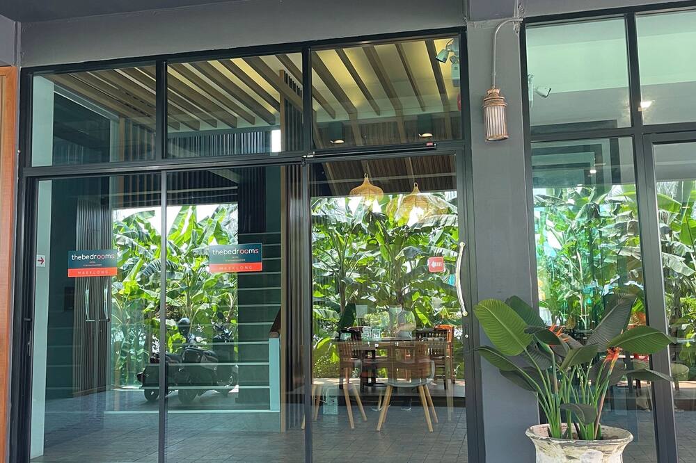 The Bedrooms Maeklong Service Apartment