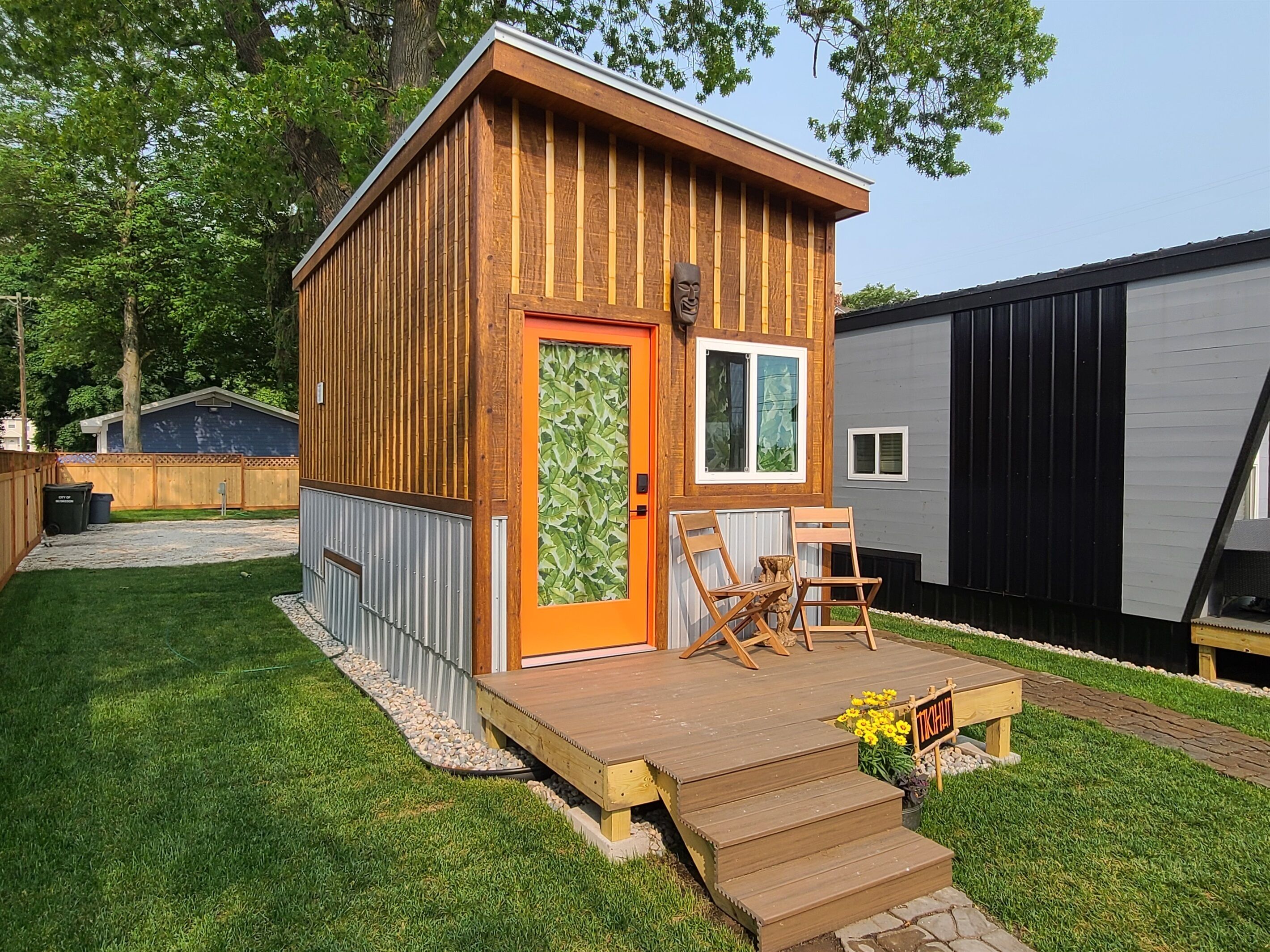 The Tiki Hut - Tiny House - Tiny Digs Lakeshore