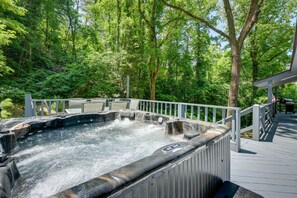 Bain à remous extérieur
