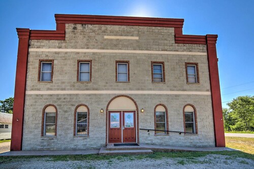 2 Mi to Ice Caves: Pet-Friendly Eben Junction Apt