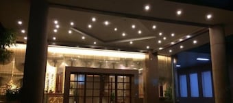 Cenxi Hotel