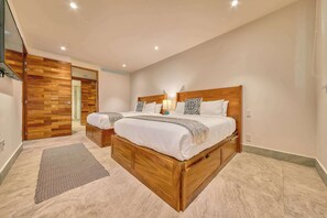 3 habitaciones, tabla de planchar con plancha, cuna de viaje y wifi