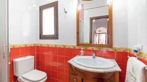 Bathtub, hair dryer